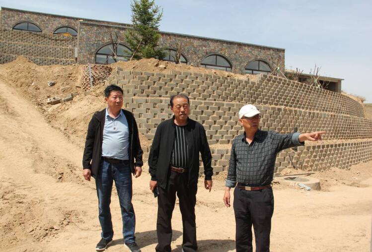 林永亮執(zhí)行會(huì)長(zhǎng)到呼市部分會(huì)員單位走訪調(diào)研